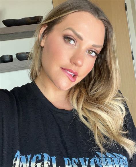 mia malkova insta|Instagram Photoshoot w/ Mia Malkova in Oregon 